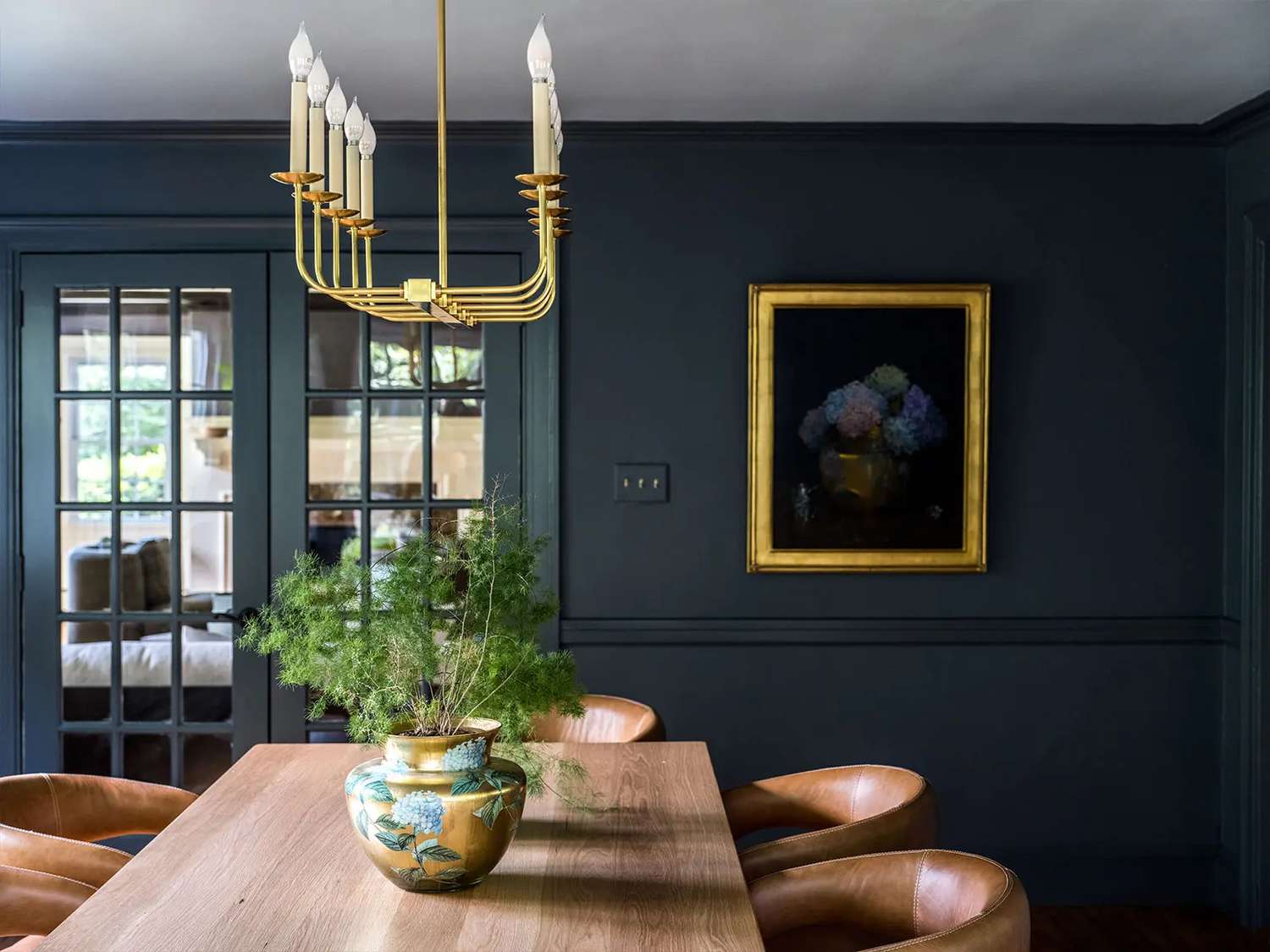 Lampy glamour en tafel: Stralend middelpunt in elk interieur