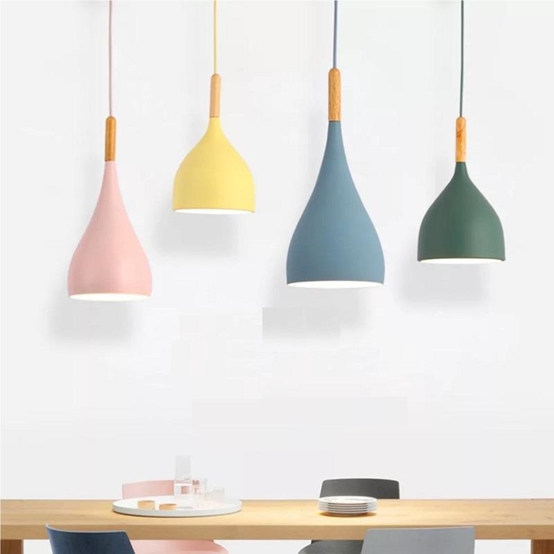 Muuto Fluid Pendant: Een Vloeiende Mix van Scandinavisch Design en Functionaliteit